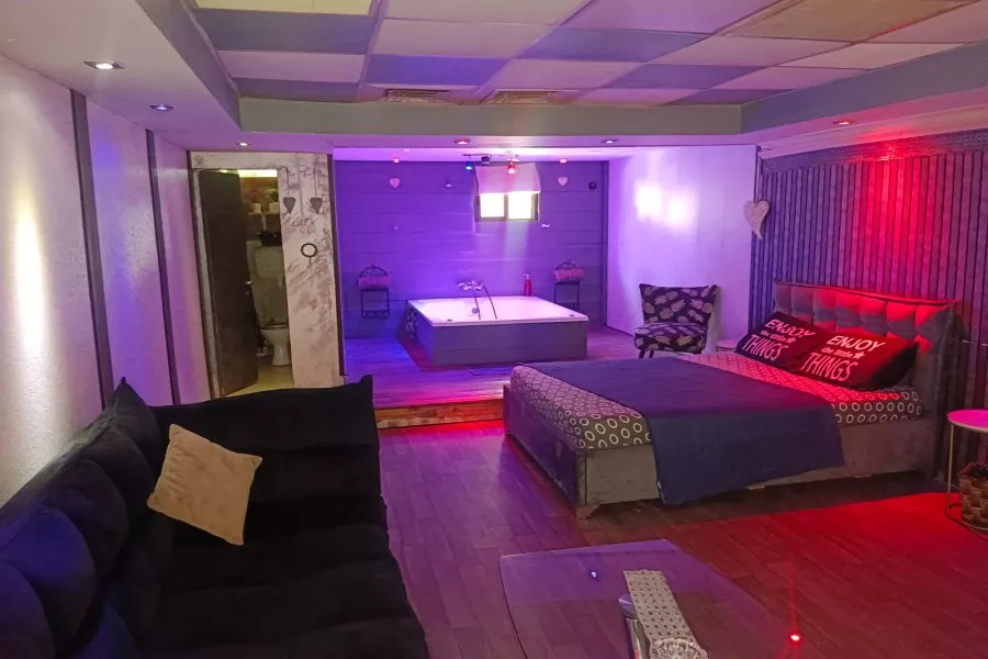 עדן רומס חדרים לפי שעה, חדרים עם ג'קוזי לפי שעה